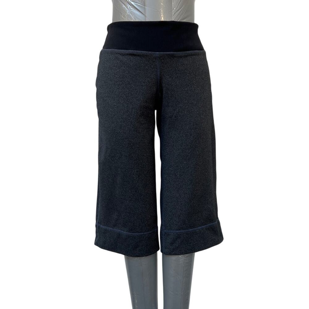 Lululemon Mid Rise Wide Leg Cropped Yoga Pants Dark Gray Womens Size 6 Capri